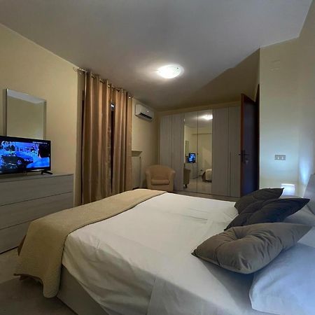 Sicania Rooms Comfort & Relax เอนนา ภายนอก รูปภาพ