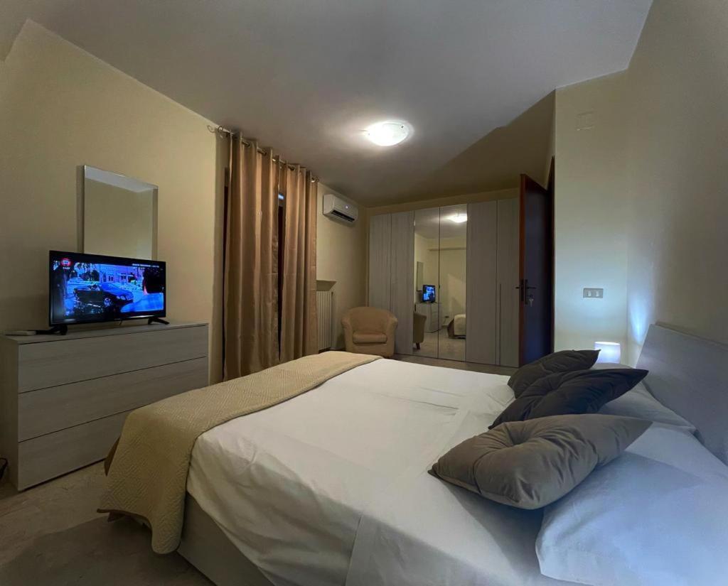 Sicania Rooms Comfort & Relax เอนนา ภายนอก รูปภาพ