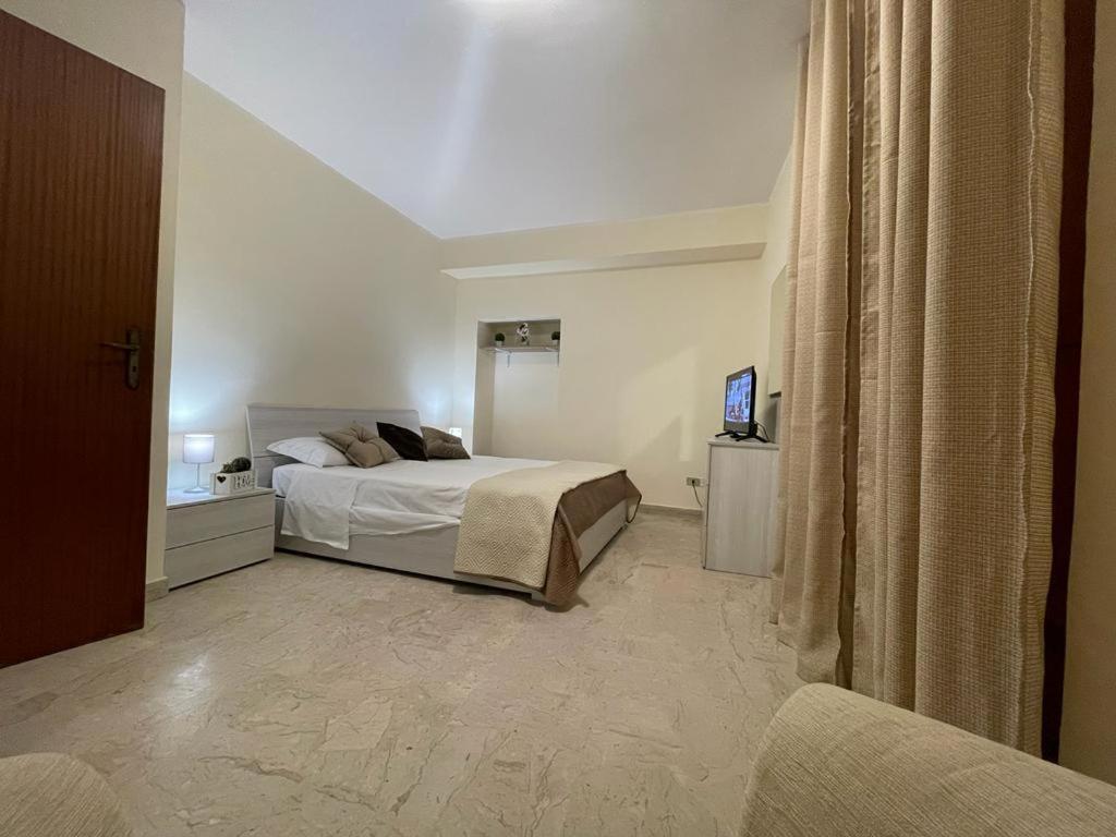 Sicania Rooms Comfort & Relax เอนนา ภายนอก รูปภาพ