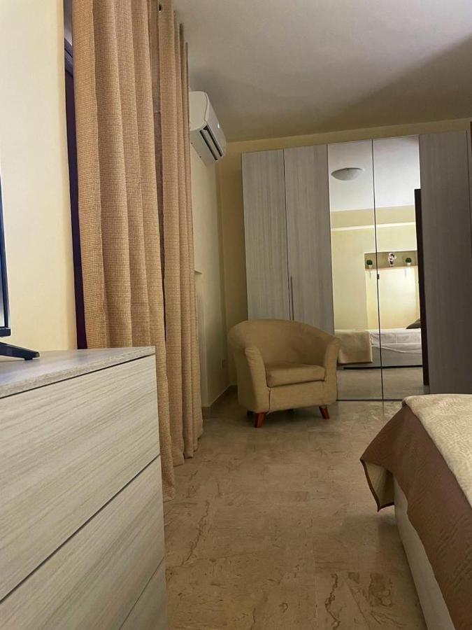 Sicania Rooms Comfort & Relax เอนนา ภายนอก รูปภาพ